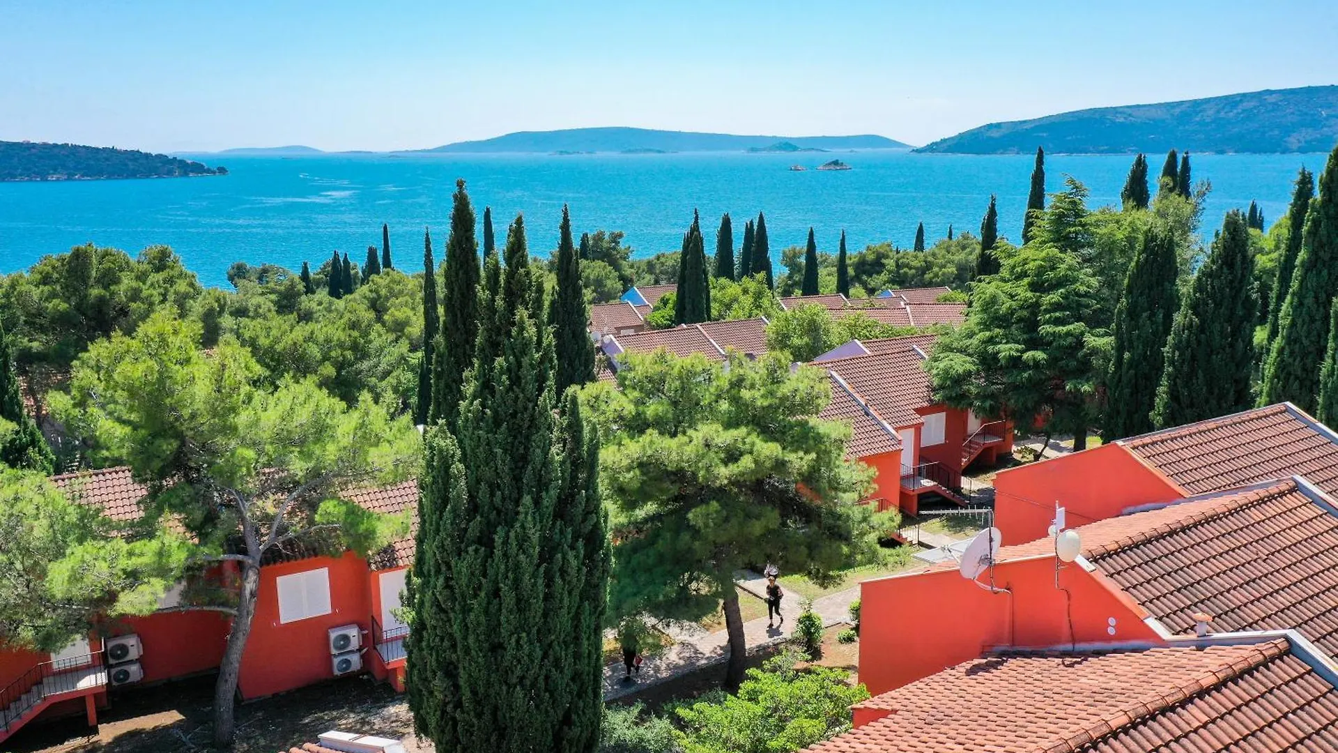 Apartments Medena Trogir 0*,